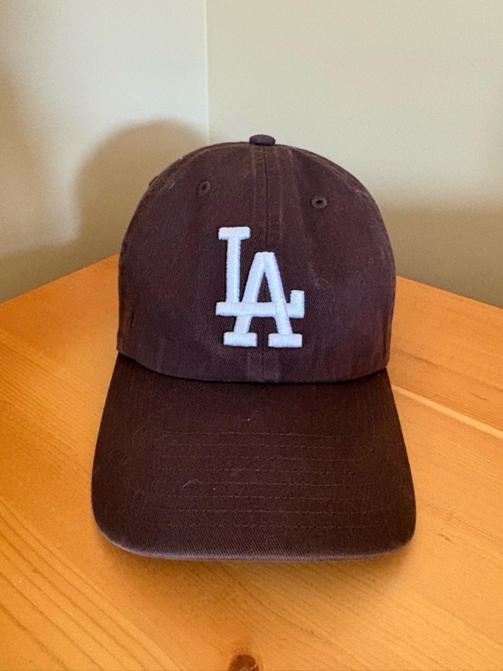 LA hat
